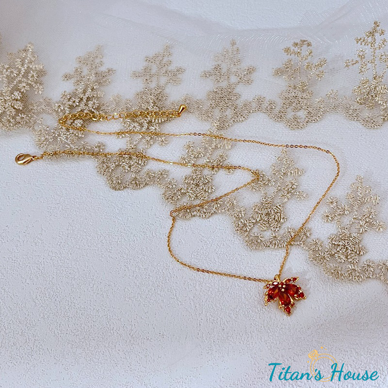 Dây mặt lá phong đính đá Zircon - Titan - Titan's House - DM010T