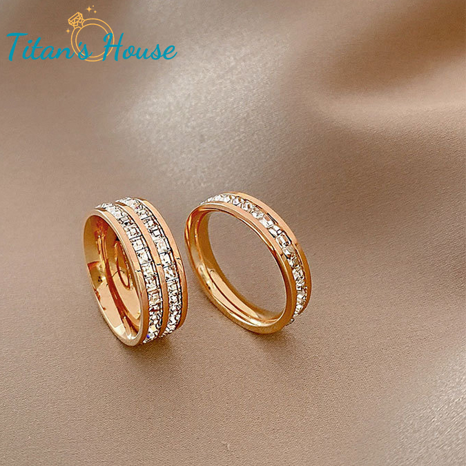 Nhẫn lùa đá Zircon 2 hàng chất liệu titan - Titan's House - N008T