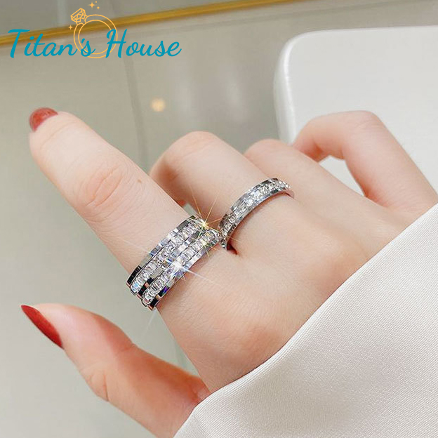 Nhẫn lùa đá Zircon 2 hàng chất liệu titan - Titan's House - N008T